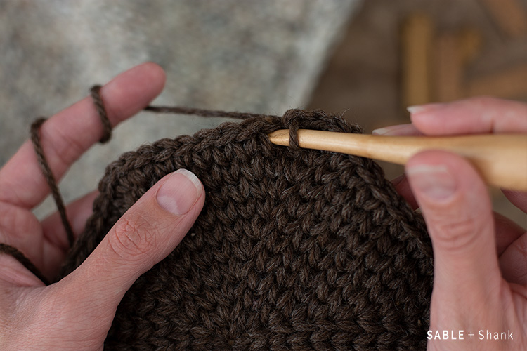 How to Crochet Waistcoat Stitch in Rounds 